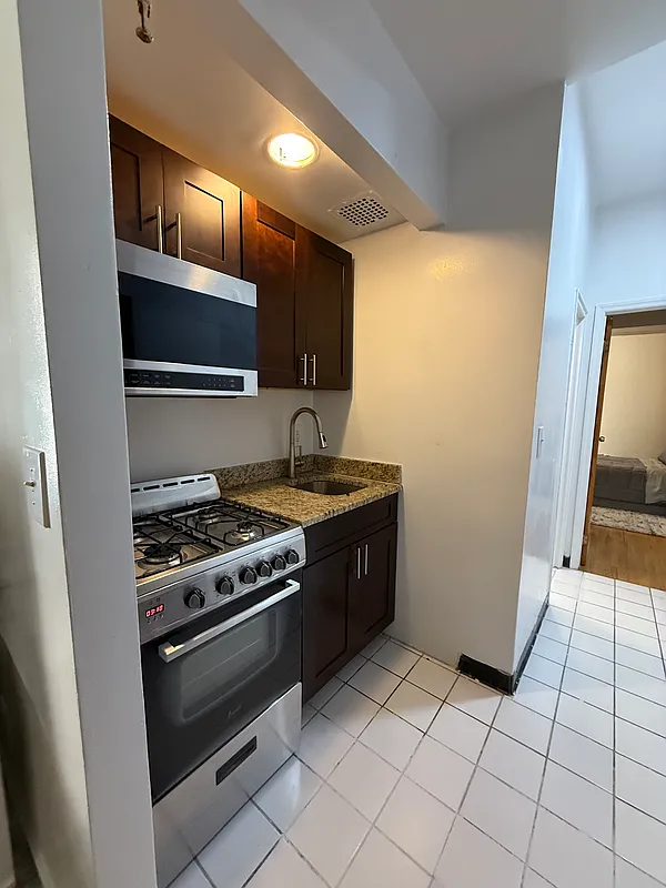 Unit No 2A - 515 West 111th Street